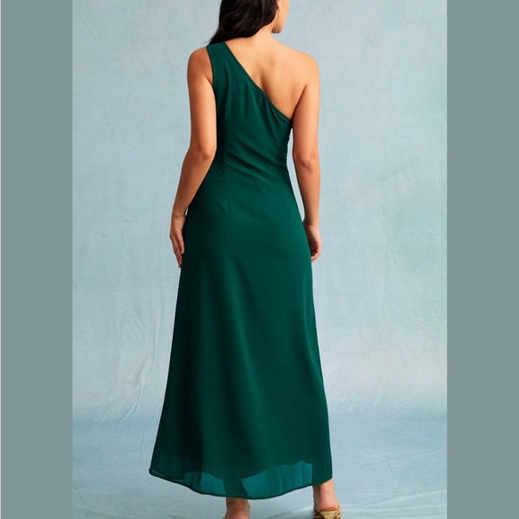 RIHOAS The Green One Shoulder Sleeveless Maxi - Picture 2 of 4